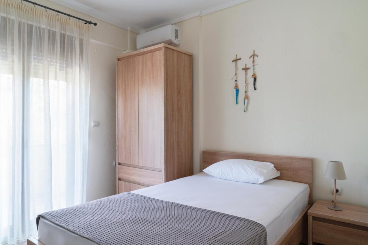 Alexandros Maisonettes & Apartments เนอามูดาเนีย ภายนอก รูปภาพ
